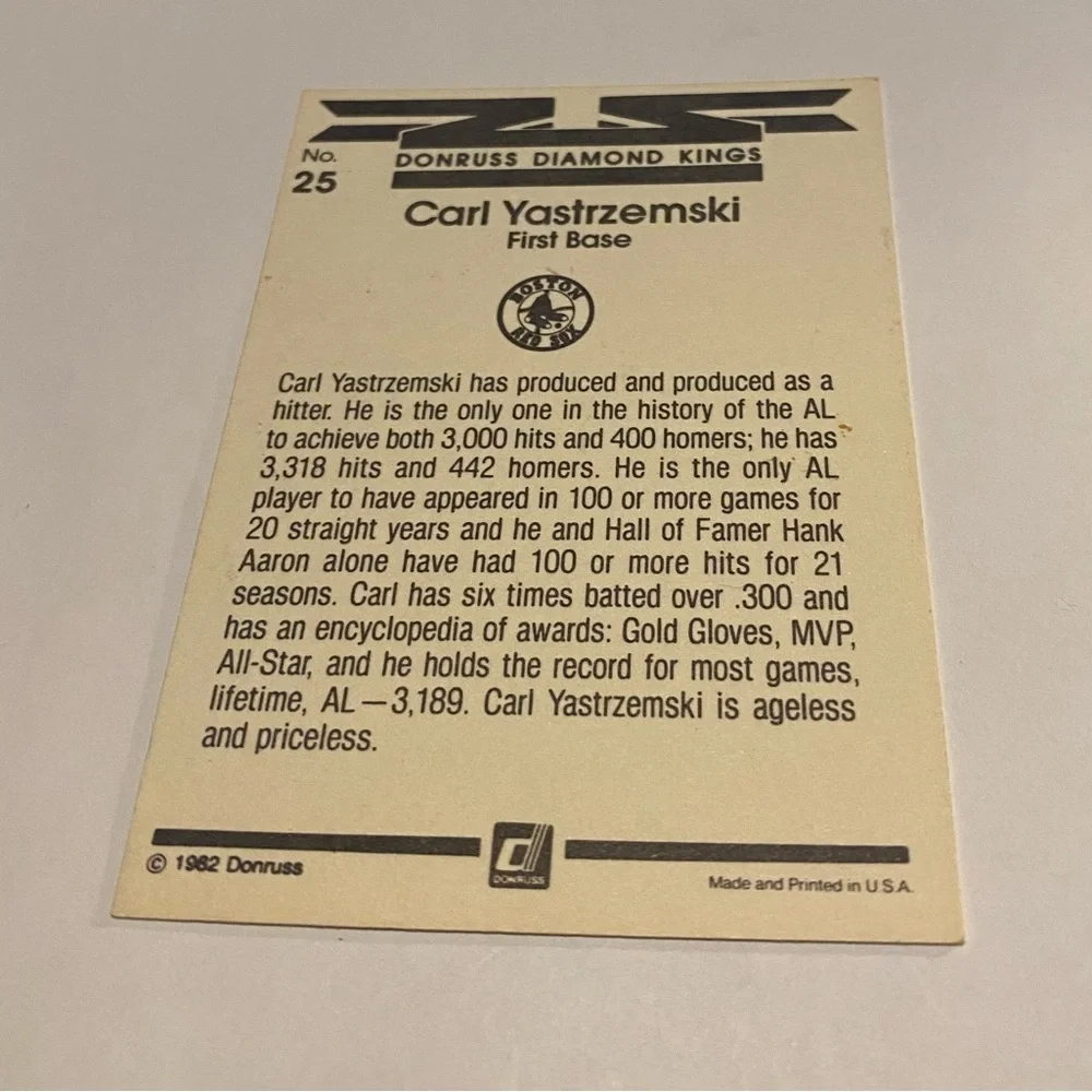 Carl Yastrzemski 1982 Donruss Diamond Kings Baseball Card # 25 Vintage